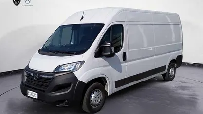 Begagnad Opel Movano Edition 140 HK (102 kW) 2022 Vit Van