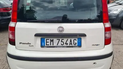 Usata Fiat Panda 4x4 69 CV (50 kW) 2009 Bianco Utilitaria