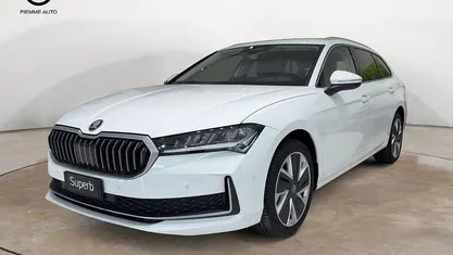 Nuova Skoda Superb Selection 150 CV (110 kW) 2026 Bianco Station wagon