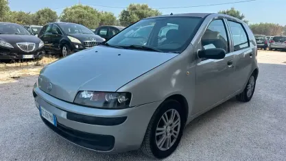 Usata Fiat Punto 60 CV (44 kW) 2003 Grigio Utilitaria