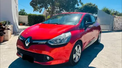 Usata Renault Clio IV 75 CV (55 kW) 2013 Rosso Berlina