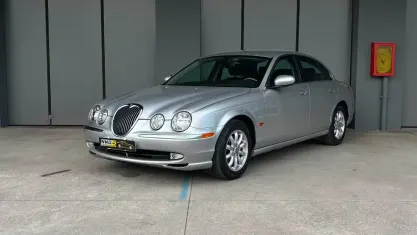 Usata Jaguar S-Type Executive 200 CV (147 kW) 2002 Grigio Berlina