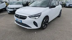 Bianco Usata 2023 Opel Corsa-e Design & Tech Due volumi | 17.900 € (Buon prezzo)