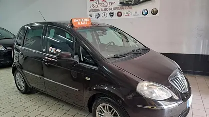 Usata Lancia Musa 77 CV (56 kW) 2010 Monovolume