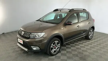 Usata Dacia Sandero Stepway 95 CV (69 kW) 2019 Marrone Berlina