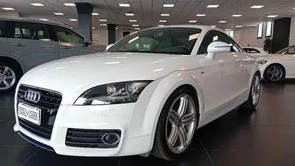 Bianco Usata 2013 Audi TT Advanced Plus Coupé | 14.900 € (Buon prezzo)