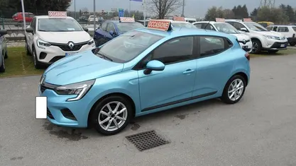 Usata Renault Clio V 91 CV (66 kW) 2021 Blu Berlina