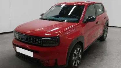 Nuova Fiat Grande Panda Business 110 CV (80 kW) 2025 Rosso Utilitaria