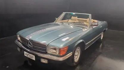 Usado Mercedes SL380 204 HP (150 kW) 1982 Verde Cabrios
