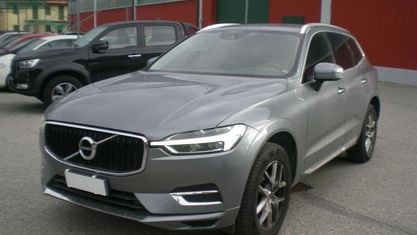 Usado Volvo XC60 Momentum 190 HP (139 kW) 2020 Cinzento SUV