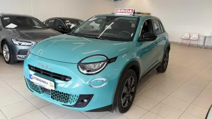 Usata Fiat 600 Pop 136 CV (100 kW) 2025 Blu SUV