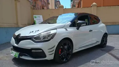 Usata Renault Clio IV 200 CV (147 kW) 2015 Bianco Berlina