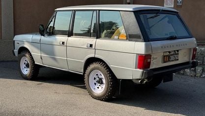 Occasion Land Rover Range Rover 126 ch (92 kW) 1984 Gris SUV