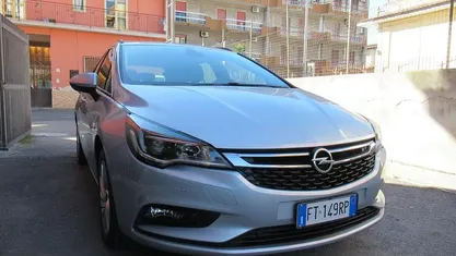 Grigio Usata 2019 Opel Astra Business Station wagon | 8200 € (Ottimo prezzo)