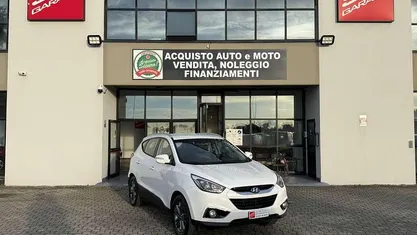 Bianco Usata 2014 Hyundai ix35 Comfort SUV | 8900 € (Buon prezzo)