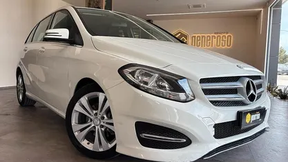 Bianco Usata 2015 Mercedes B200 Premium Monovolume | 8990 € (Buon prezzo)