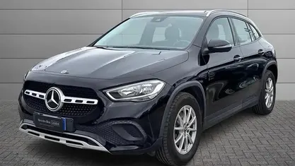 Usata Mercedes GLA200 150 CV (110 kW) 2020 Nero SUV