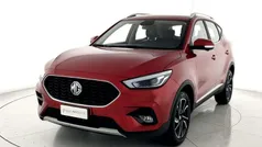 Rosso Usata 2023 MG ZS Luxury Tre volumi | 14.900 € (Buon prezzo)