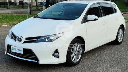 Usata Toyota Auris Active 132 CV (97 kW) 2013 Utilitaria