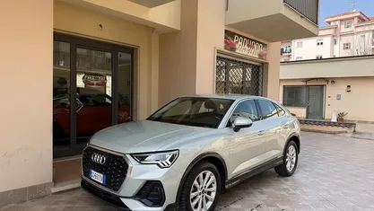 Usata Audi Q3 Business Plus 150 CV (110 kW) 2022 Verde SUV