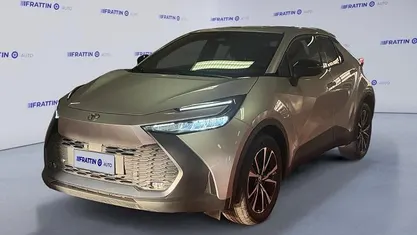 Usata Toyota C-HR Trend 223 CV (164 kW) 2025 Argento SUV