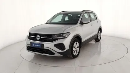 Usata VW T-Cross Life 95 CV (69 kW) 2024 Grigio metallizzato SUV