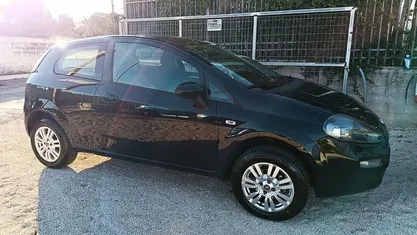 Usata 2012 Fiat Punto Tre volumi | 3500 € (Buon prezzo)