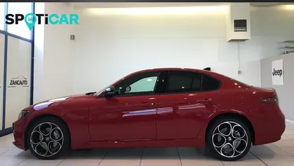 Usata Alfa Romeo Giulia Sprint 280 CV (205 kW) 2024 Rosso Berlina