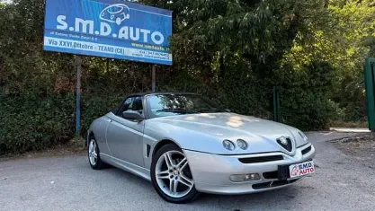 Usata Alfa Romeo Spider 150 CV (110 kW) 2003 Grigio Cabrio