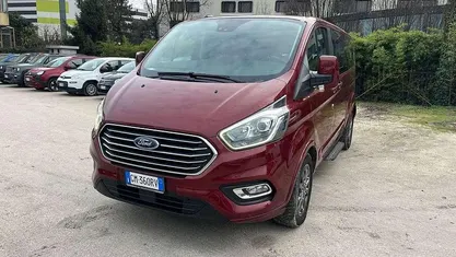 Usata Ford Tourneo Titanium 131 CV (96 kW) 2021 Monovolume