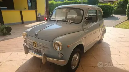Usata Fiat 600 24 CV (17 kW) 1970 Blu Berlina
