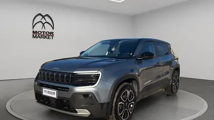 Usata Jeep Avenger Summit 101 CV (74 kW) 2025 Grigio / gray SUV