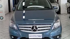 Verde Usata 2014 Mercedes B160 Premium Monovolume | 8500 € (Buon prezzo)