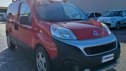 Usata Fiat Fiorino 95 CV (69 kW) 2017 Rosso Monovolume