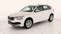 Bianco magnolia Usata 2022 Skoda Kamiq Ambition SUV | 16.900 € (Buon prezzo)