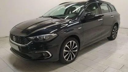 Nero pastello Usata 2017 Fiat Tipo Lounge Station wagon | 13.490 € (Molto cara)