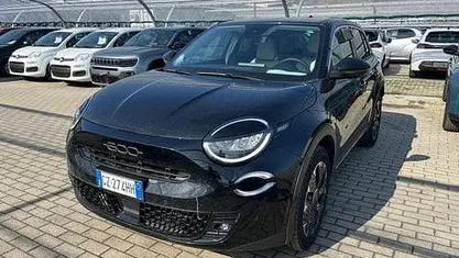 Usata Fiat 600 La Prima 110 CV (80 kW) 2025 Nero SUV