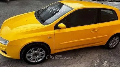 Giallo Usata 2002 Fiat Stilo Abarth Tre volumi | 5500 € (Buon prezzo)