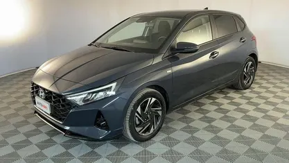 Usata Hyundai i20 100 CV (73 kW) 2023 Blu Utilitaria