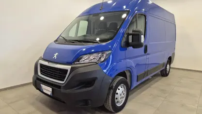 Usata Peugeot Boxer 140 CV (102 kW) 2021 Blu/azzurro Furgone