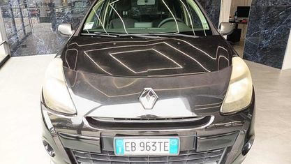 Usata Renault Clio II 75 CV (55 kW) 2010 Nero Berlina