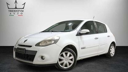 Usata Renault Clio II Dynamique 75 CV (55 kW) 2011 Argento Berlina