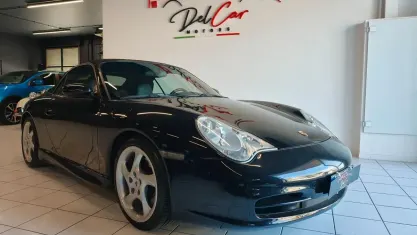 Usata Porsche 911 Carrera 4 Cabriolet 320 CV (235 kW) 2002 Nero Cabrio