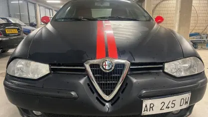 Usata Alfa Romeo 156 106 CV (77 kW) 1998 Nero Berlina