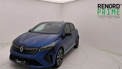 Blu scuro Usata 2024 Renault Clio V Techno Berlina | 15.290 € (Buon prezzo)