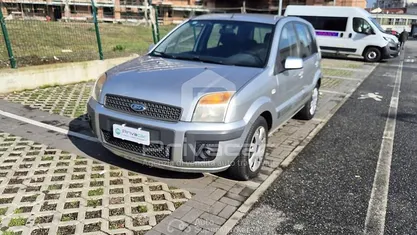 Usata Ford Fusion 80 CV (58 kW) 2007 Grigio Utilitaria