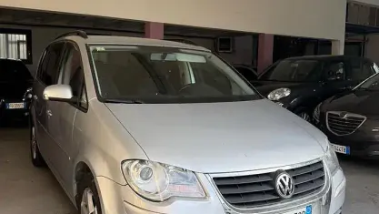 Usata VW Touran Conceptline 150 CV (110 kW) 2009 Grigio Monovolume