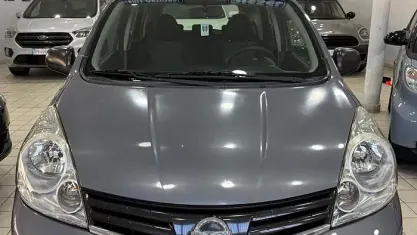 Usata Nissan Note 90 CV (66 kW) 2011 Grigio Utilitaria