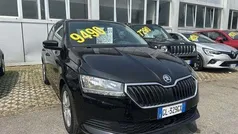 Nero Usata 2019 Skoda Fabia Ambition Due volumi | 9490 € (Buon prezzo)