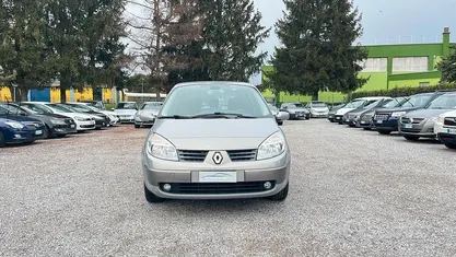 Grigio Usata 2005 Renault Scénic II Dynamique Monovolume | 2500 € (Buon prezzo)